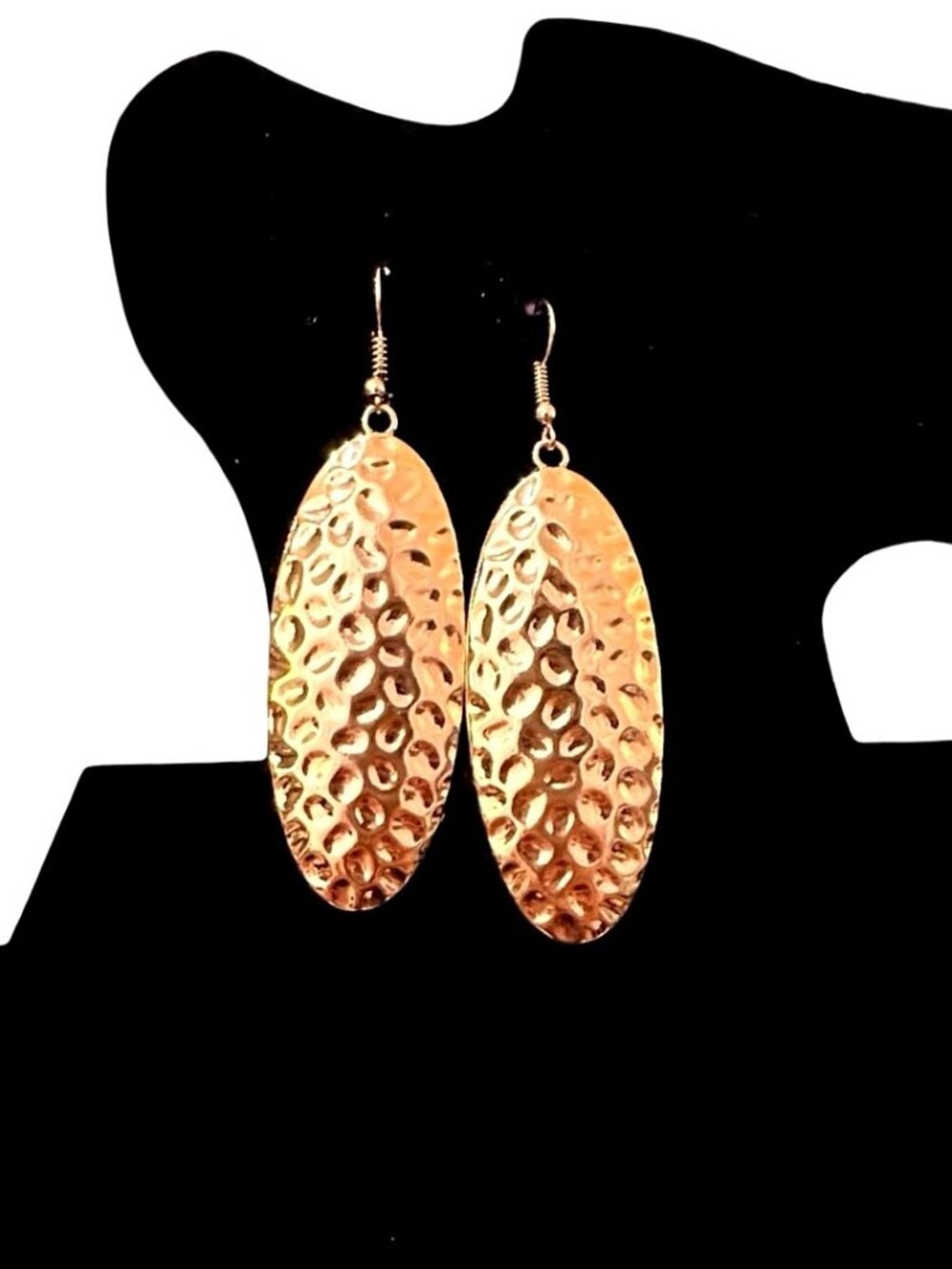 Hammered Gold Tone Oval Dangle Earrings With Fishhook Closure Textured NWOT
